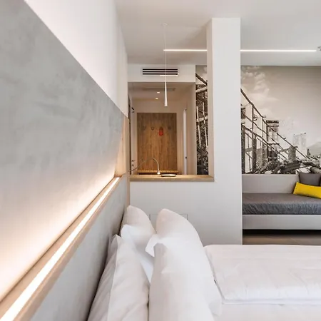 Hotel Livia Gargnano
