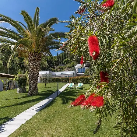 Livia 3* Gargnano