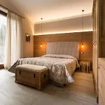 Livia 3* Gargnano